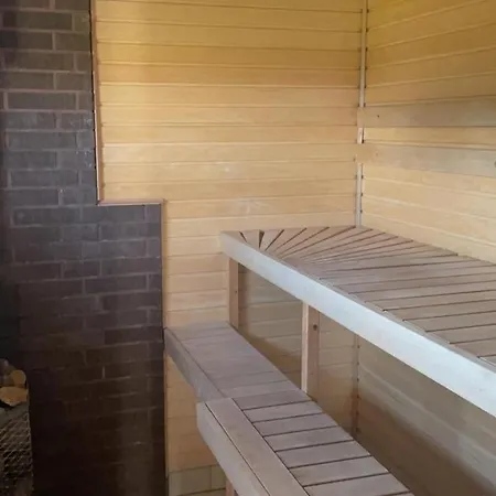Pauska Puhkemaja Kolme Sauna Ja Mullivanniga Σπίτι διακοπών