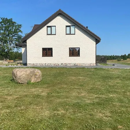 Pauska Puhkemaja Kolme Sauna Ja Mullivanniga *